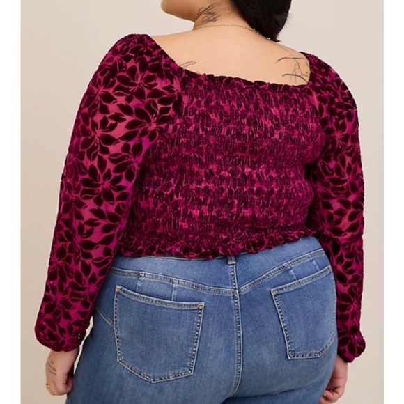 🆕 Velvet Smocked Blouson Sleeve Crop Top 1 1X 14 16 NWT Torrid New! - Picture 3 of 6